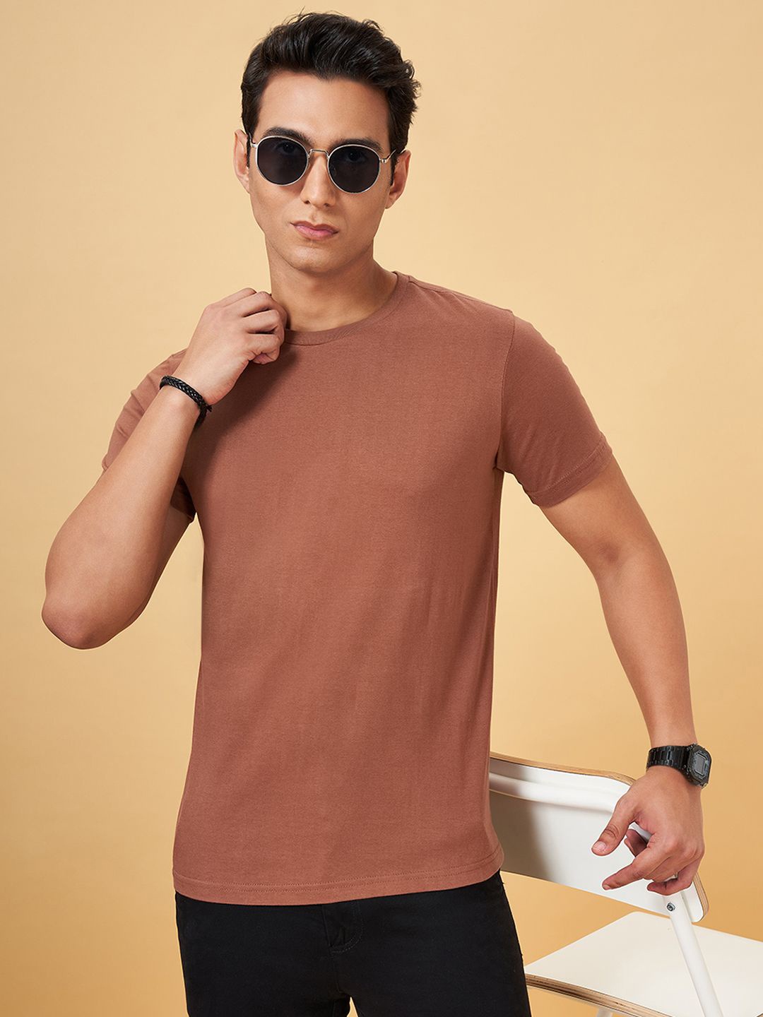 

BYFORD by Pantaloons Men Pockets T-shirt, Brown