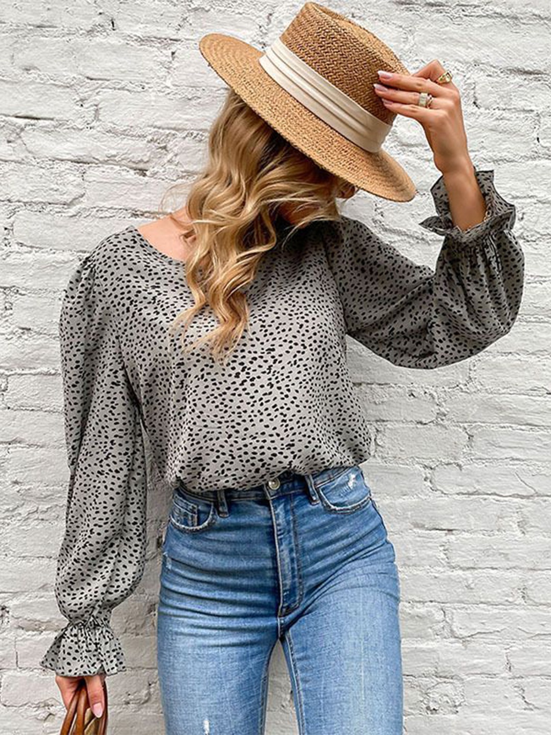 

StyleCast Women Animal Printed Puff Sleeves Top, Grey