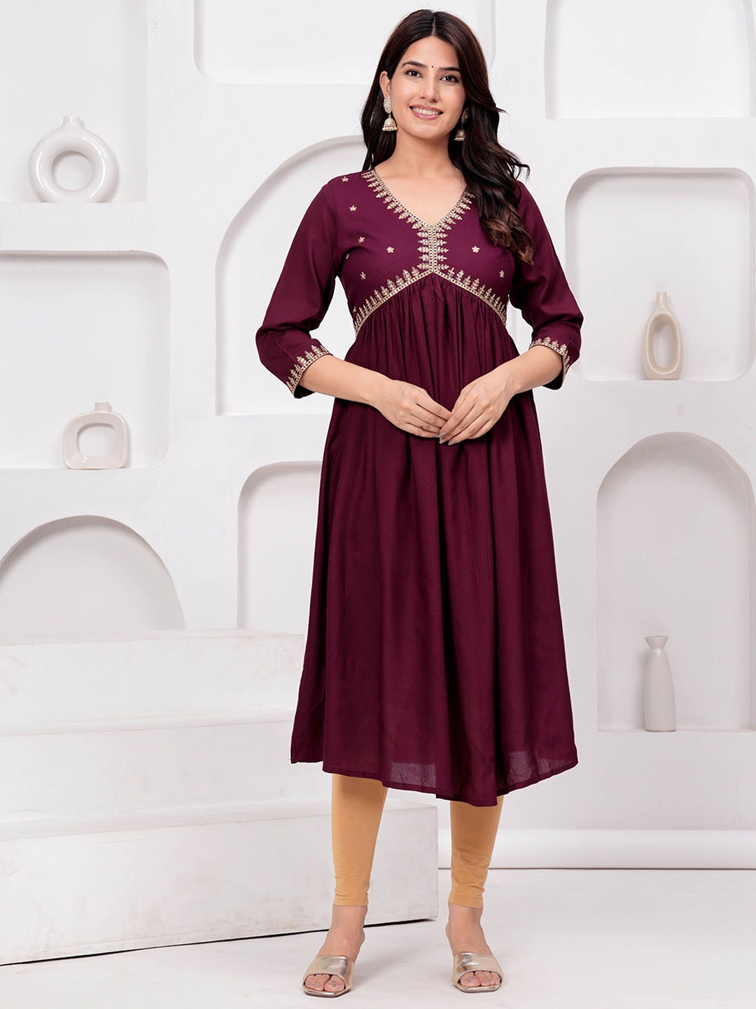 

KPF Ethnic Motifs Embroidered V-Neck Thread Work Straight Kurta, Maroon