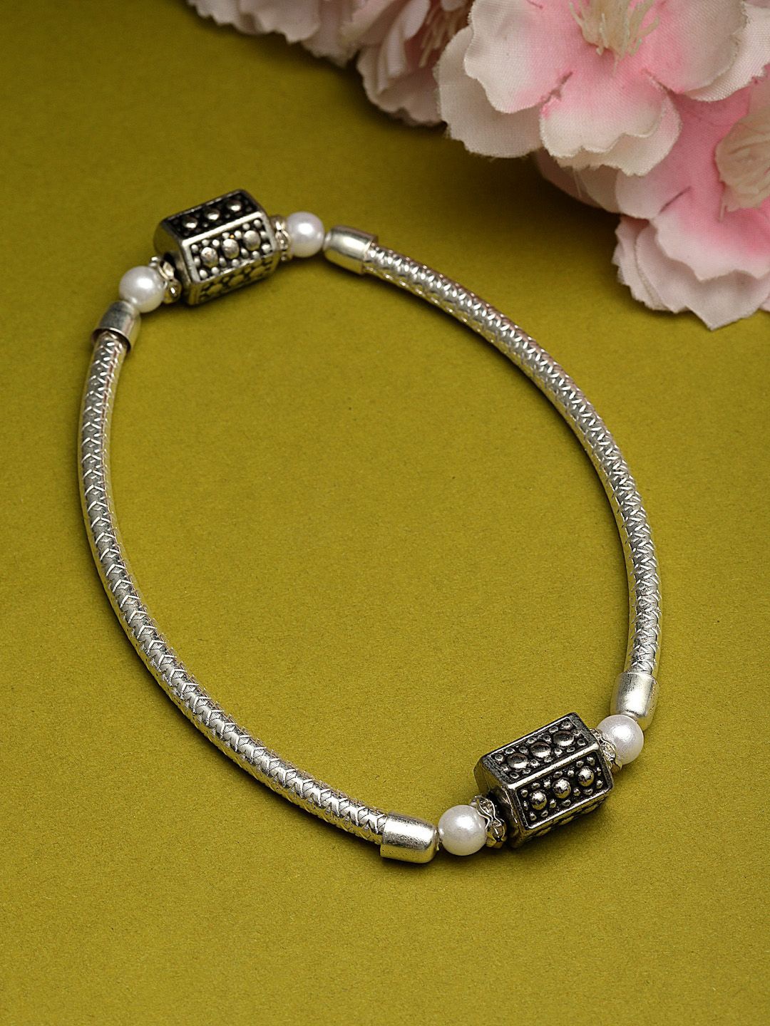 

Sanjog Silver-Plated Beaded Oxidised Pearl Tribal Single Anklet