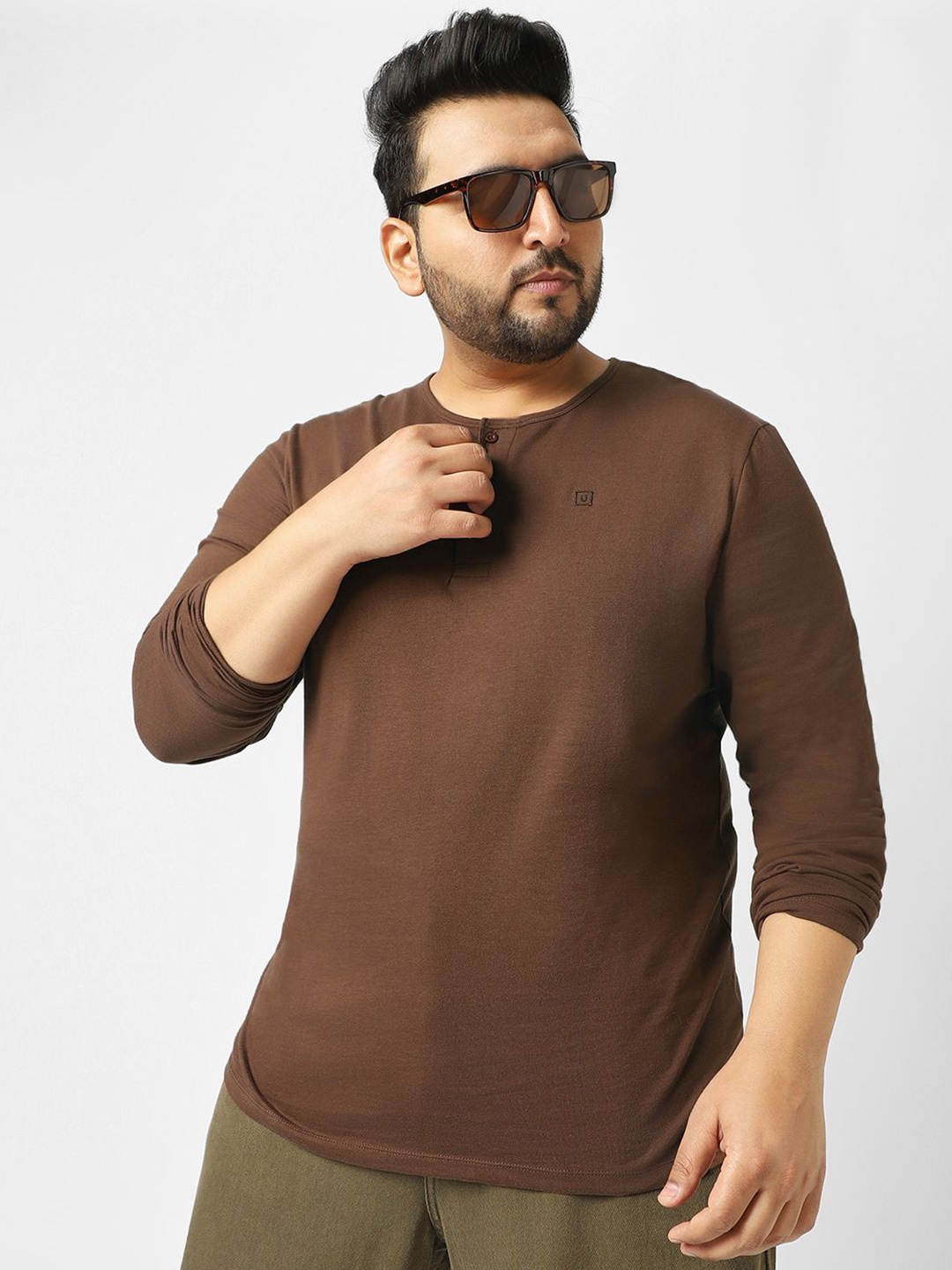 

Urbano Plus Men's Cocoa Brown Solid Henley Neck Regular Fit Full Sleeve Cotton T-Shirt