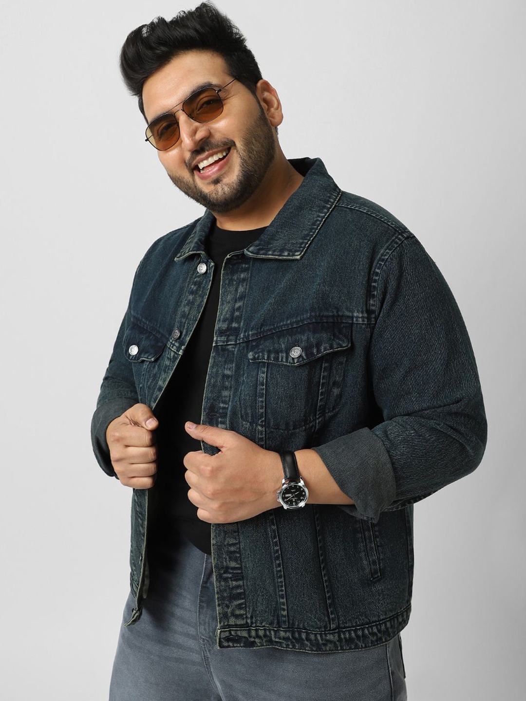 

Urbano Plus Men's Dark Blue Regular Fit Washed Full Sleeve Denim Jacket