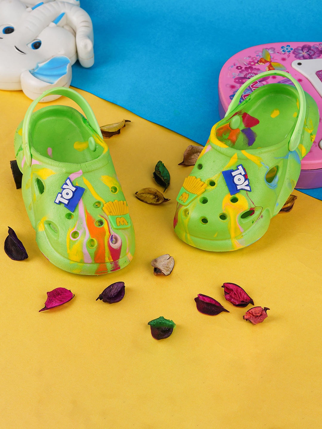 

BAESD Kids Printed Clogs, Green