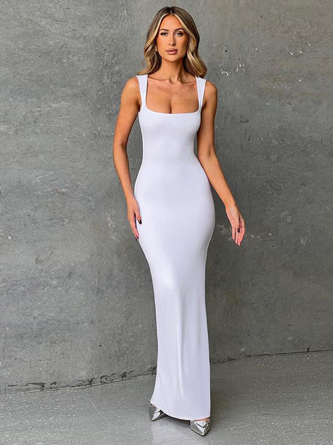 

StyleCast x Revolte Square Neck Maxi Dress, White