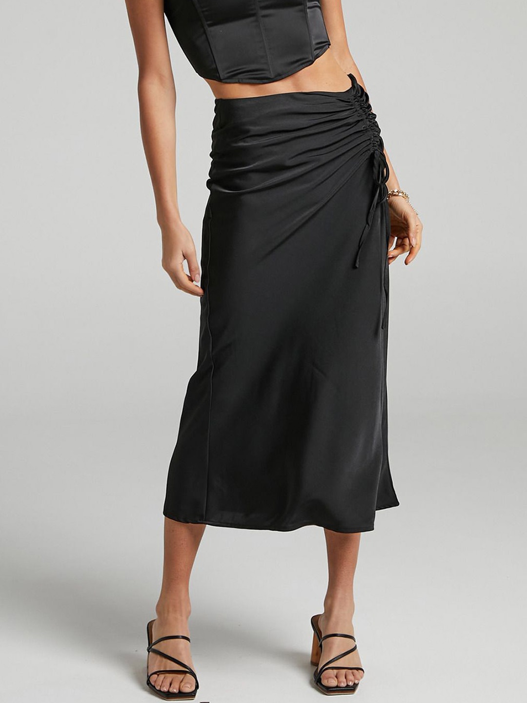 

StyleCast x Revolte Maxi A-Line Skirt, Black