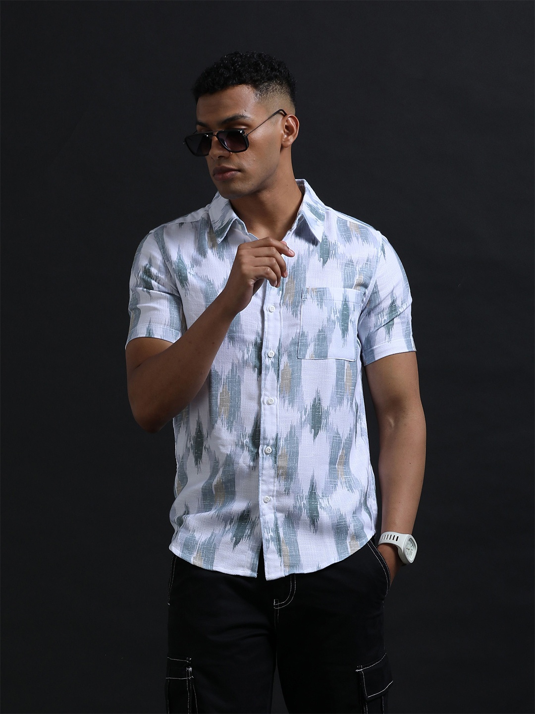 

Skewdeck Men Comfort Opaque Printed Casual Shirt, White