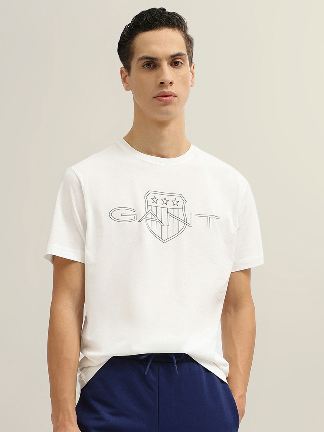 

GANT Men Typography Printed Round Neck Pure Cotton T-shirt, Off white