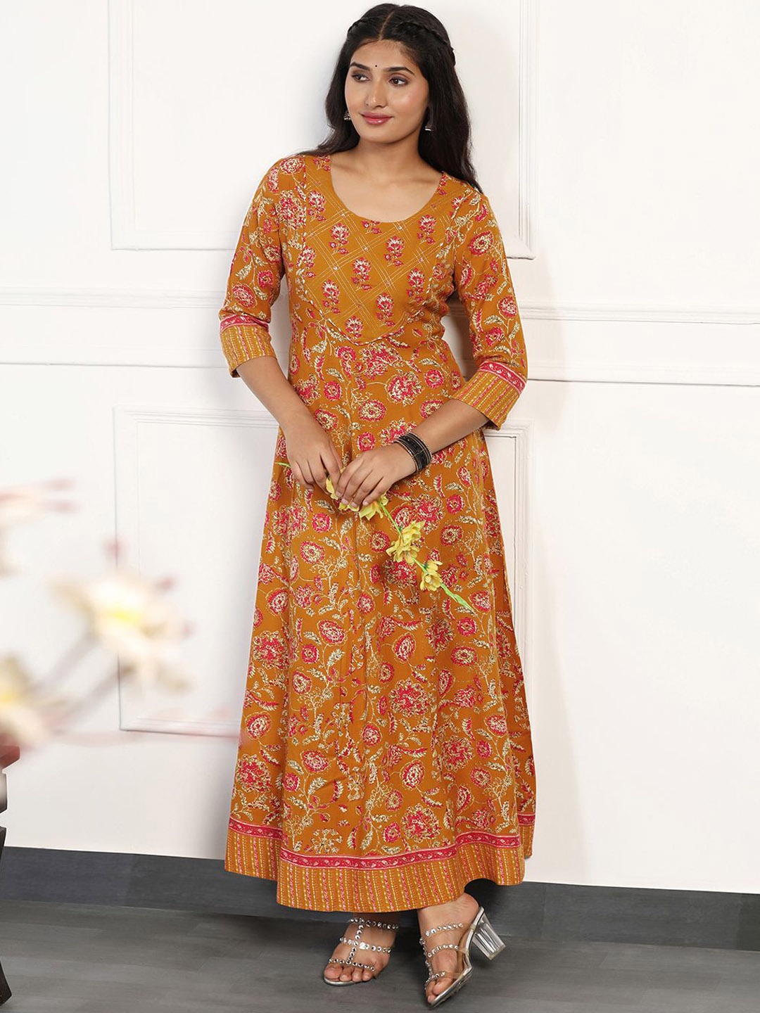

FASHION DREAM Floral Printed Gotta Patti Anarkali Kurta, Mustard