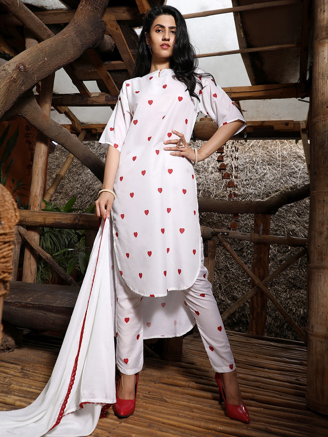 

QISSA Geometric Printed Straight Kurta With Trousers & Dupatta, White