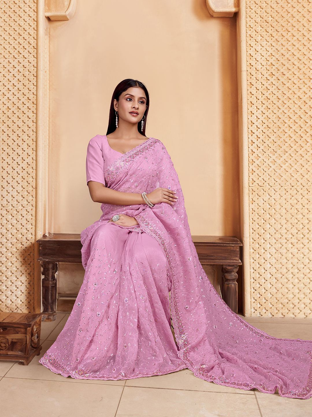 

House of Pataudi Ethnic motif Embroidered Sequinned Saree, Pink