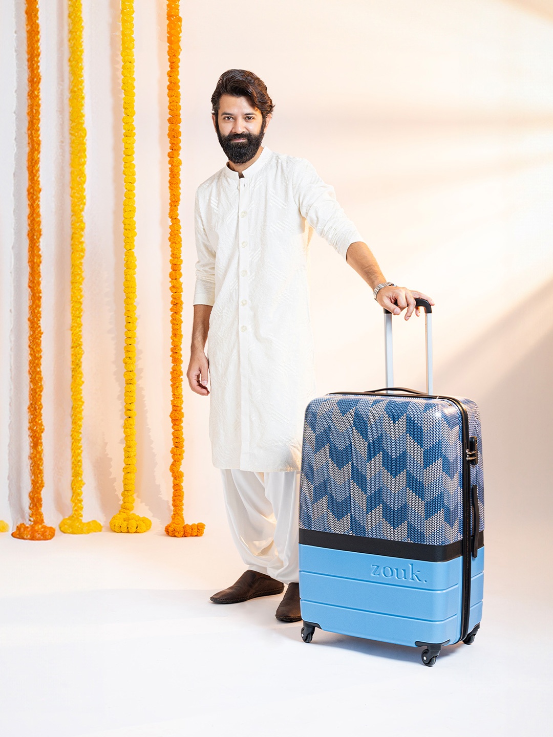 

ZOUK Unisex Himachal Chevron Blue Raahi Medium Trolley Bag