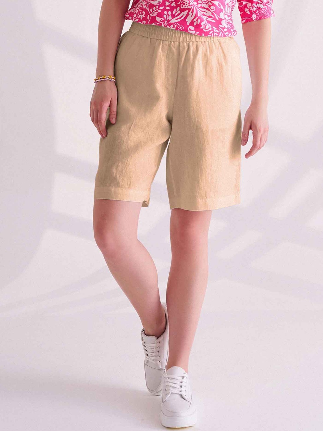 

B.Copenhagen Women Loose Fit High-Rise Linen Shorts, Beige