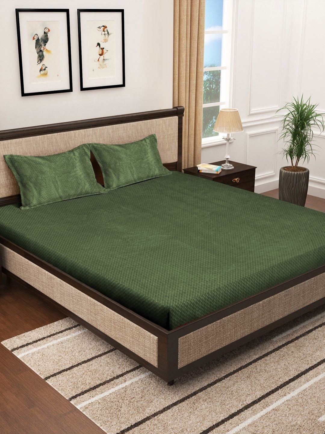 

KLOTTHE Green 300 TC Woolen Double King Bedsheet With 2 Pillow Covers