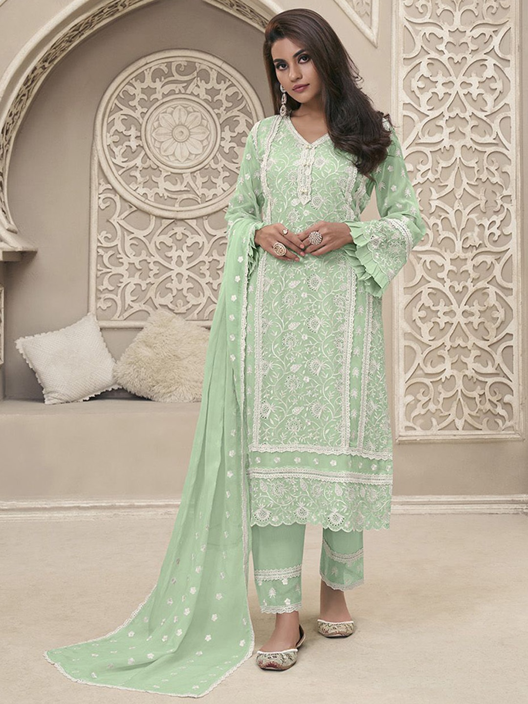 

Seerat Ethnic Motifs Embroidered Thread Work Kurta with Trousers & Dupatta, Green