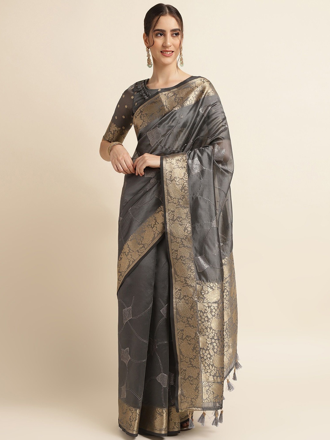 

Ishin Ethnic motif Zari Woven Sequinned Banarasi Saree, Grey