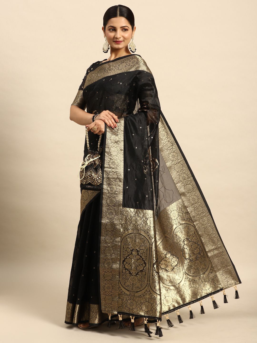 

Ishin Ethnic motif Zari Woven Sequinned Banarasi Saree, Black