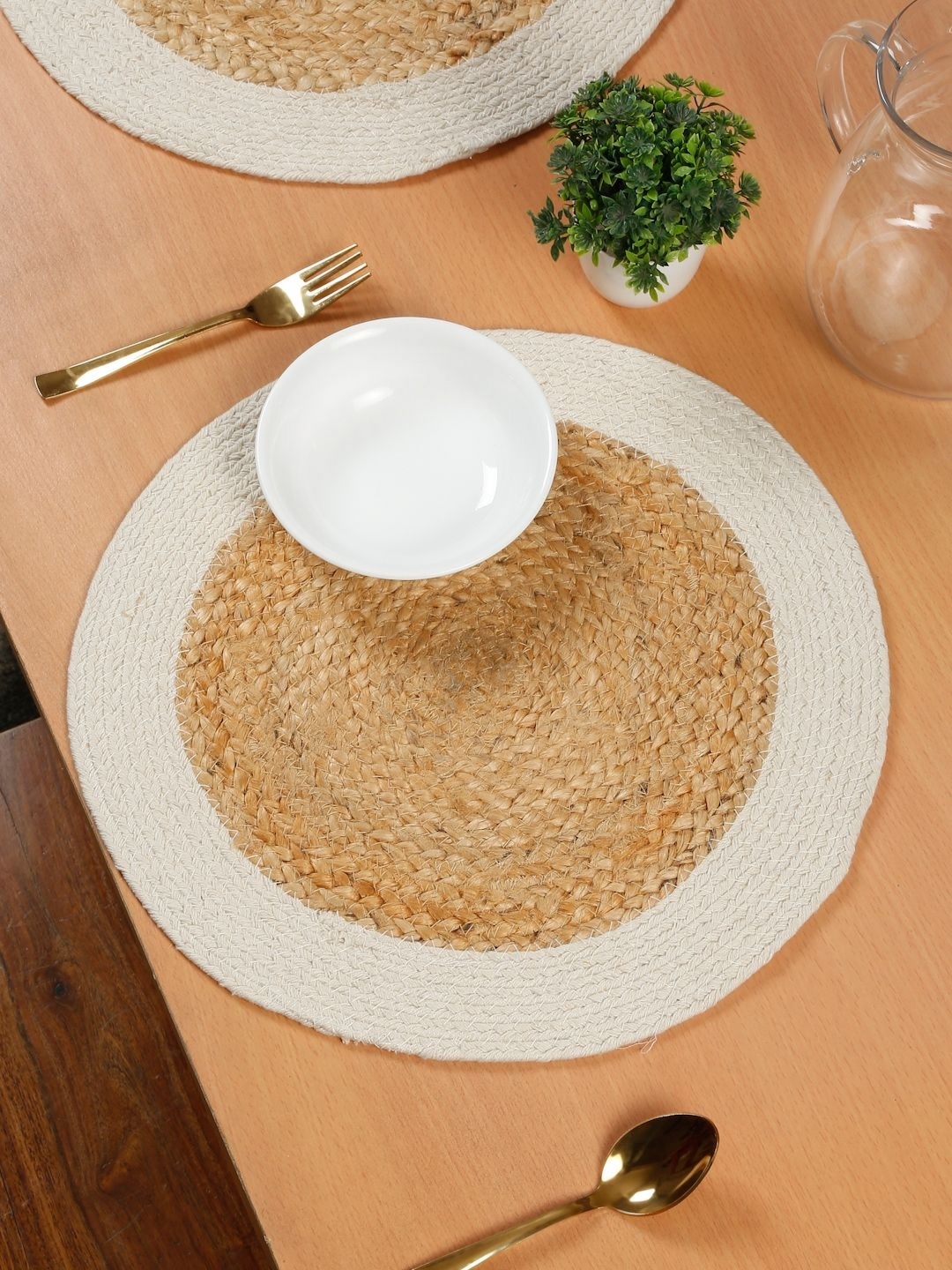 

HOSTA HOMES Off-White & Beige 6 Pieces Reversible Round Table Placemats