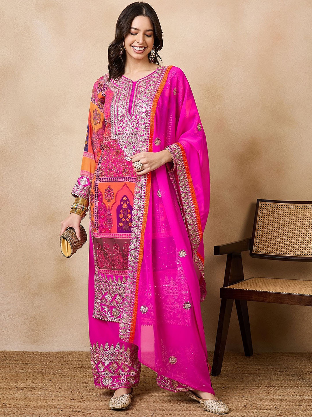 

SERONA FABRICS Ethnic Motifs Embroidered Sequinned Kurta With Palazzos & Dupatta, Pink