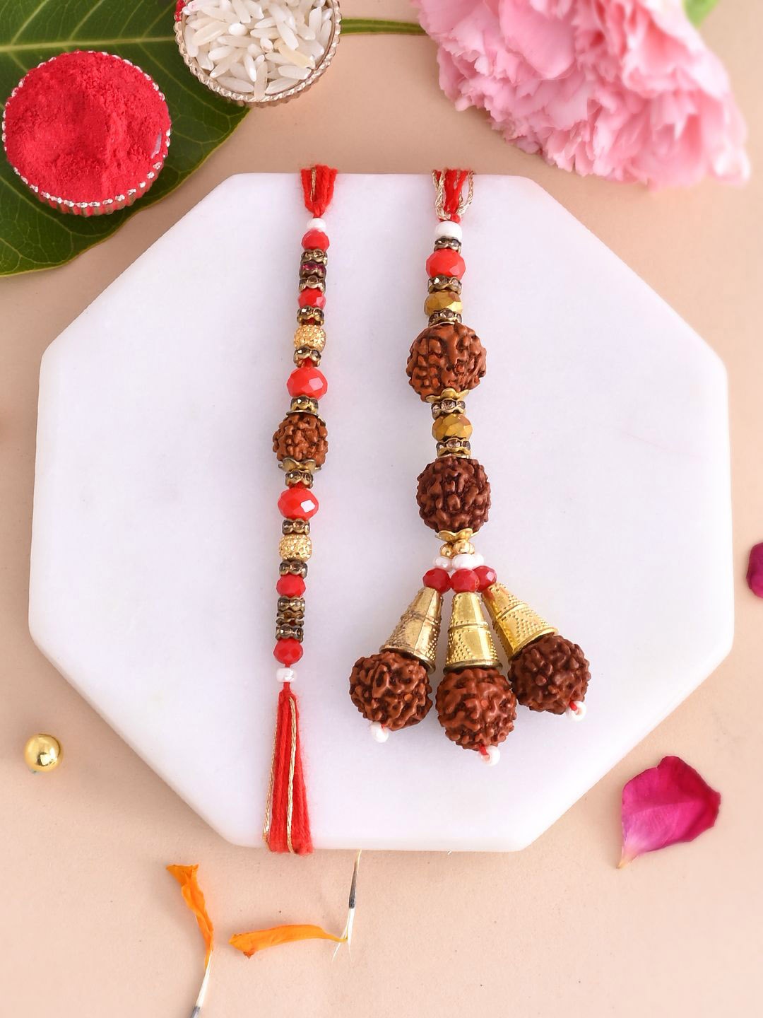 

Aapno Rajasthan Rudraksh Bhaiya Bhabhi Rakhi with Roli Chawal & Greeting Card, Brown