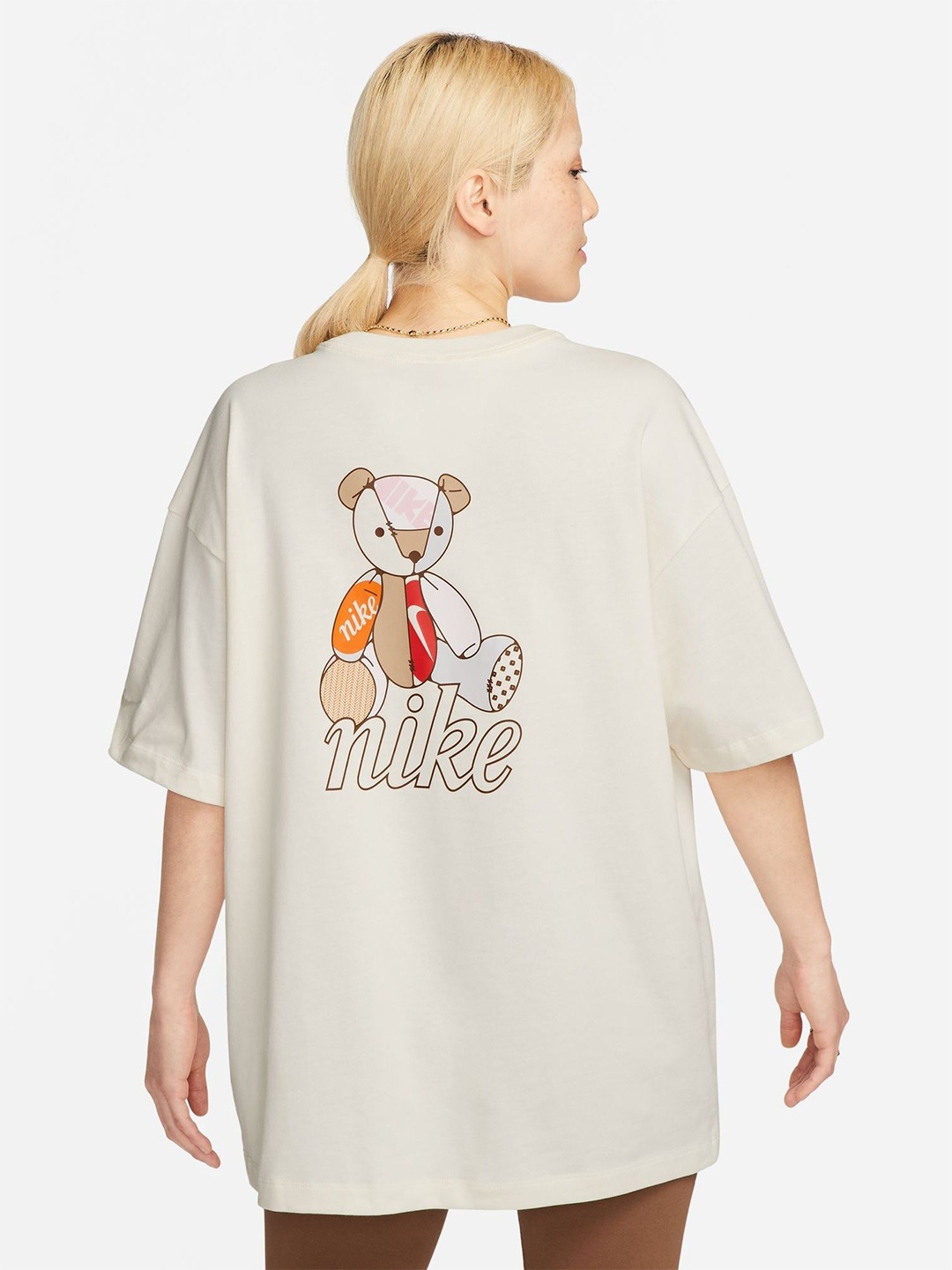 

Nike Sportswear Printed Women's T-Shirt, Beige