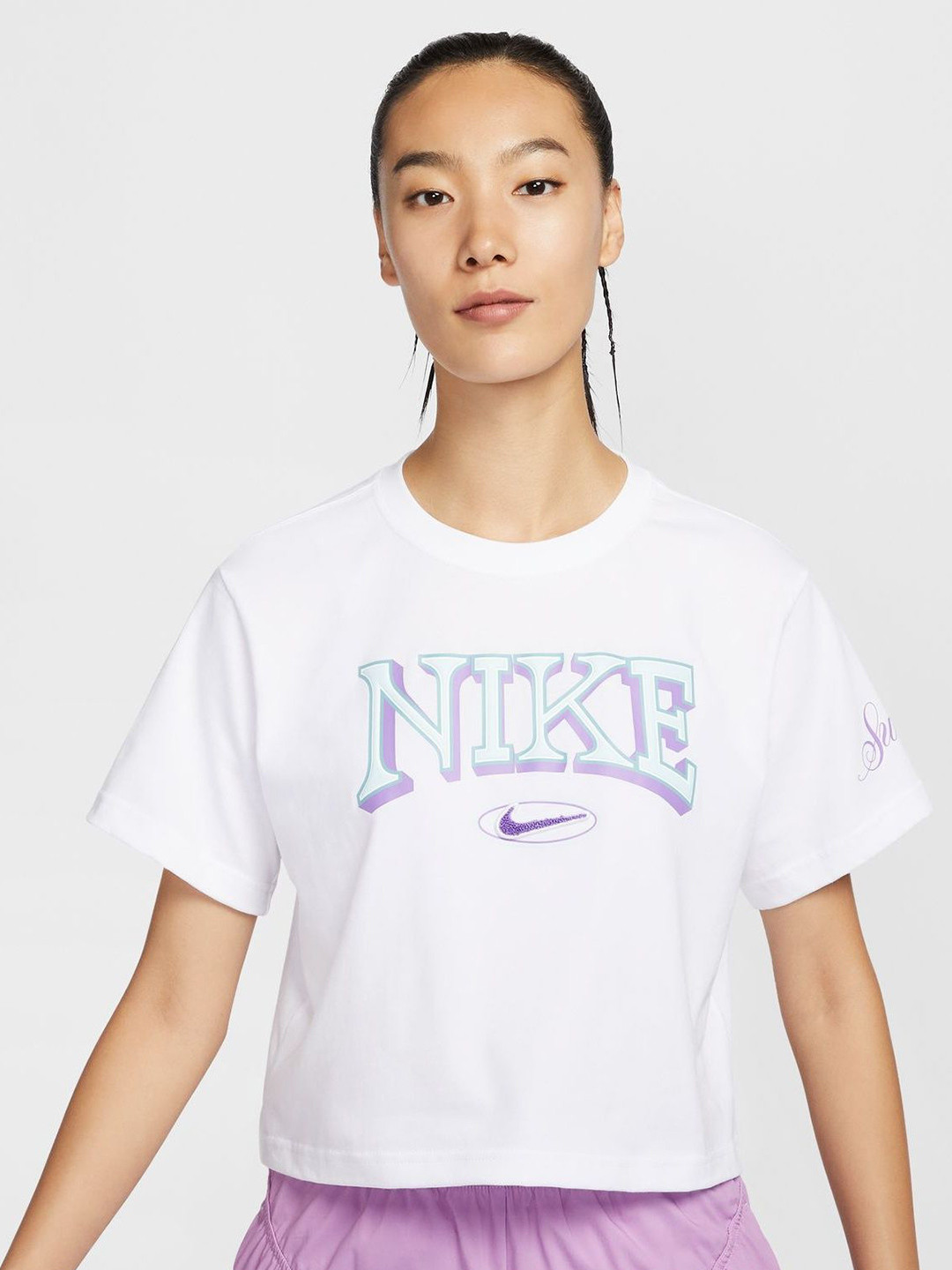 

Nike Sportswear Women's Loose Short-Sleeve Cropped T-Shirt, White