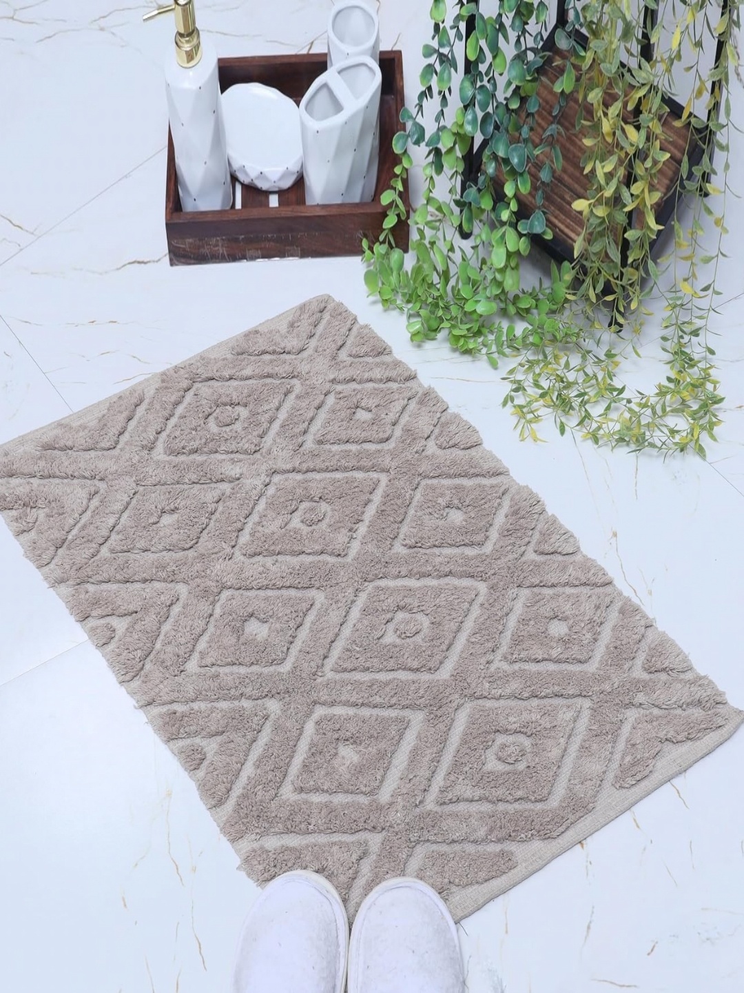 

THE HOME TALK Taupe 1600 GSM Cotton Bath Rug