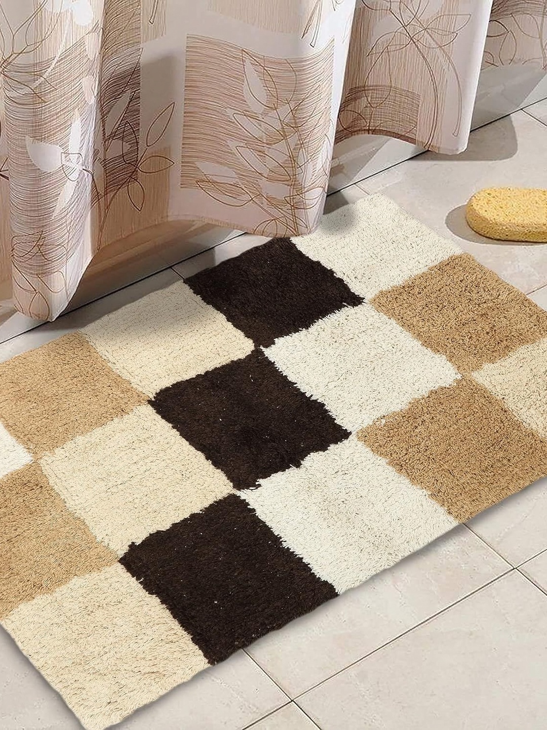 

THE HOME TALK Beige & Black Colourblocked Cotton Anti Skid Bath Rugs