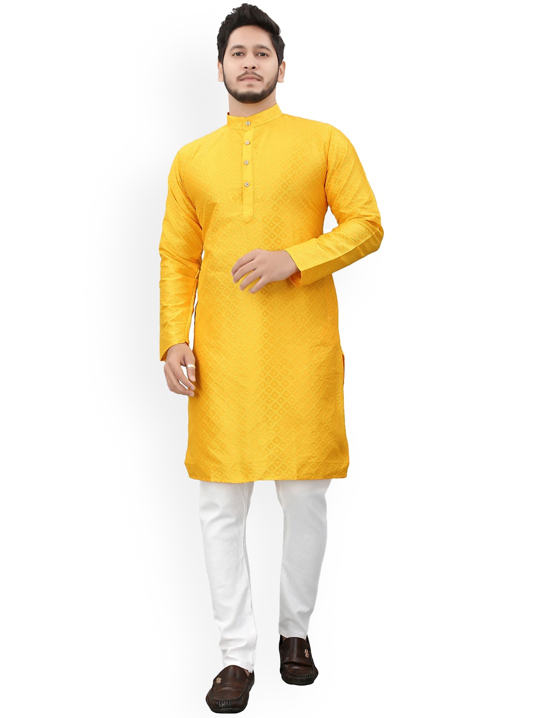 

Divra Clothing Geometric Embroidered Mandarin Collar Thread Work Jacquard Straight Kurta, Yellow