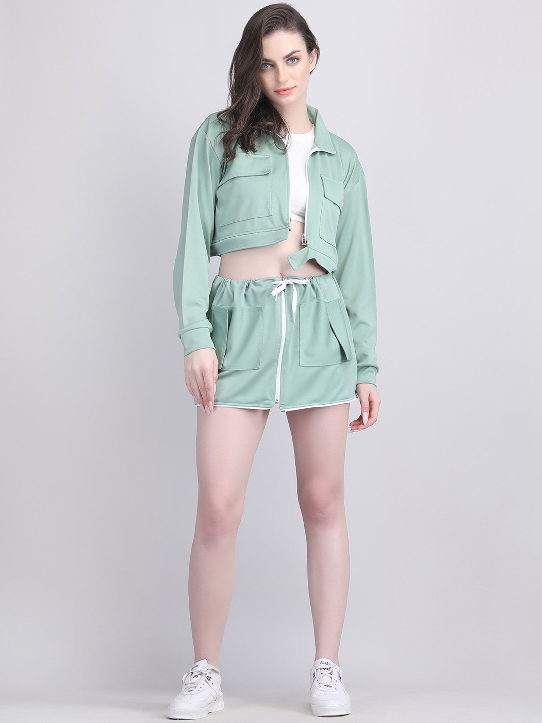 

Raxedo Women Solid Lightweight Jacket, Green
