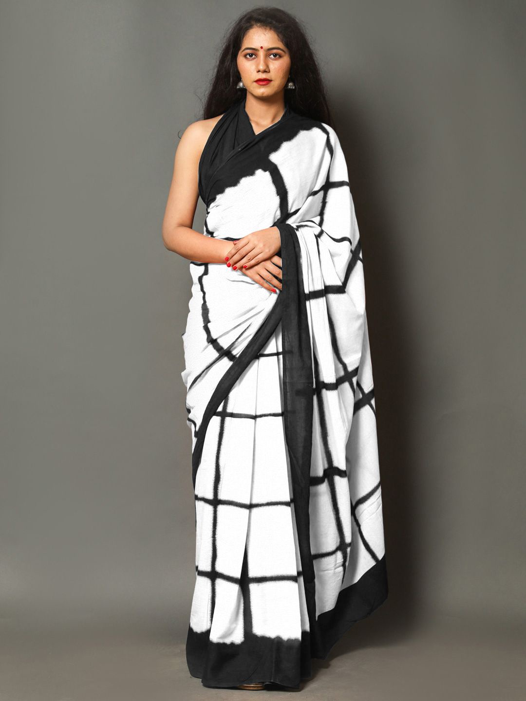 

BUTA BUTI Checked Pure Cotton Saree, White