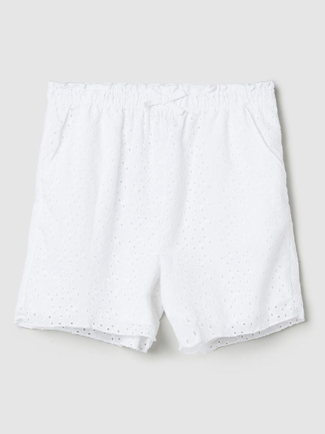 

max Girls Self Design Pure Cotton Shorts, White