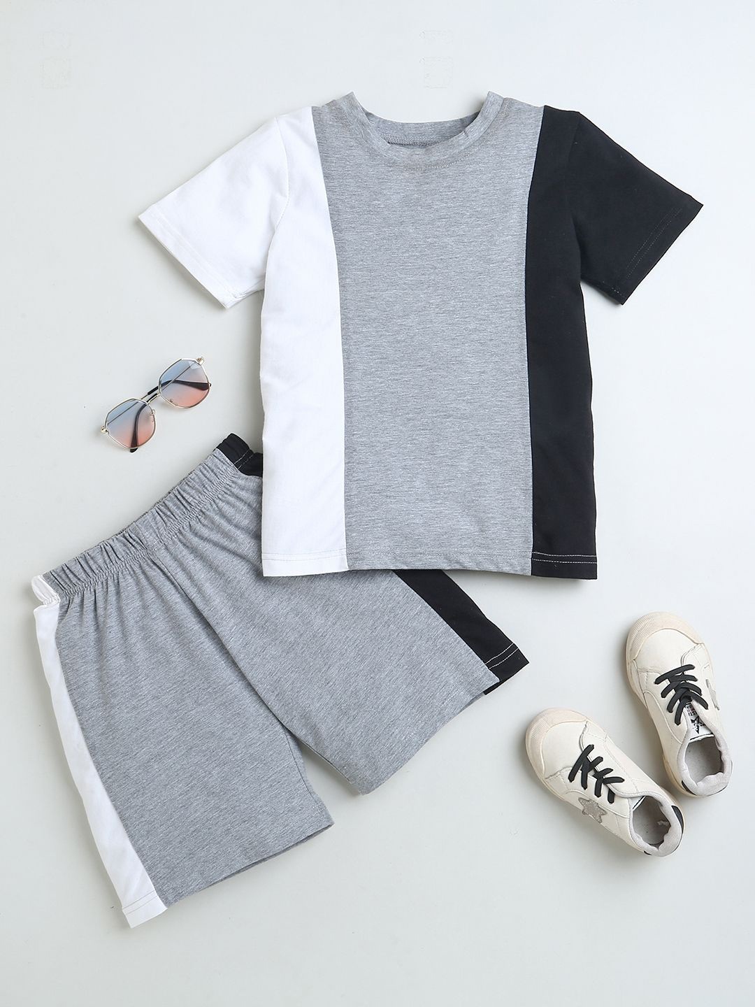 

ZIP ZAP ZOOP Boys Colourblocked Pure Cotton T-shirt with Shorts, Grey