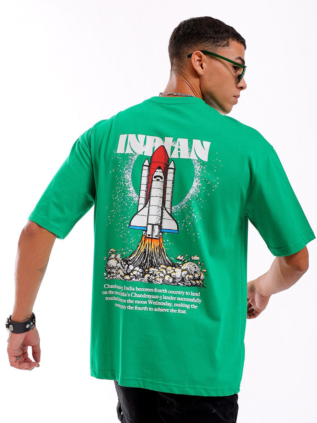 

The Indian Garage Co Men Back Printed Boxy Oversized Round Neck T-shirt, Green