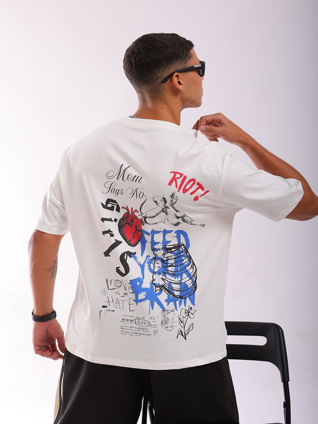 

The Indian Garage Co Men Back Printed Boxy Oversized Round Neck T-shirt, White