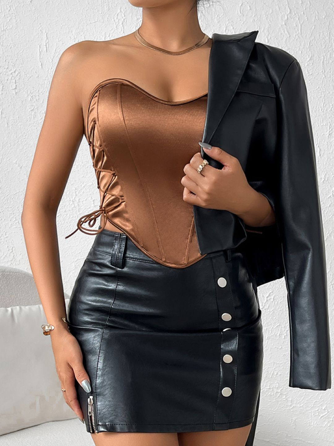 

StyleCast Women Off-Shoulder Sleeveless Solid Tube Corset Top, Brown