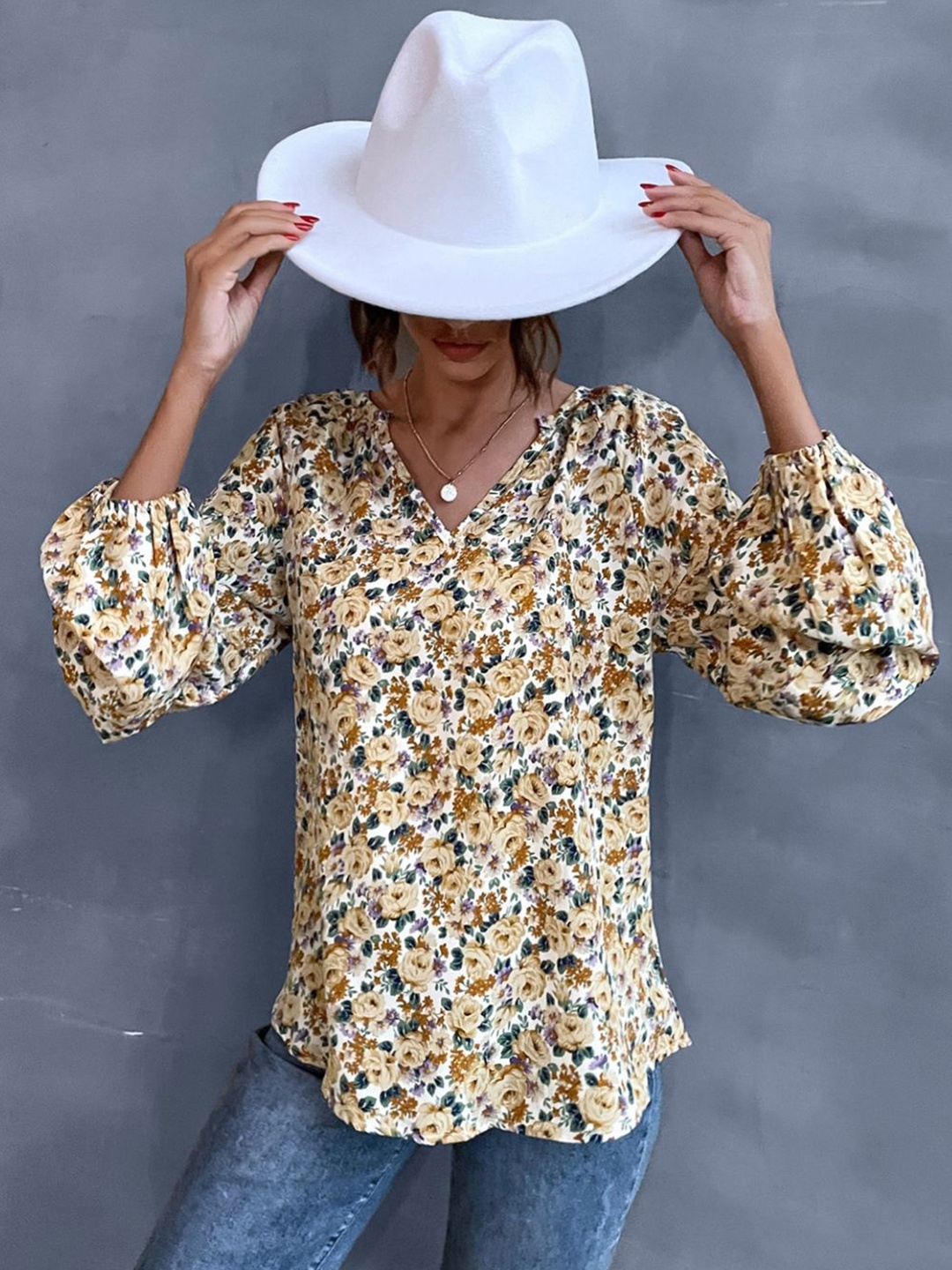 

StyleCast Floral Print Bell Sleeve Top, Khaki