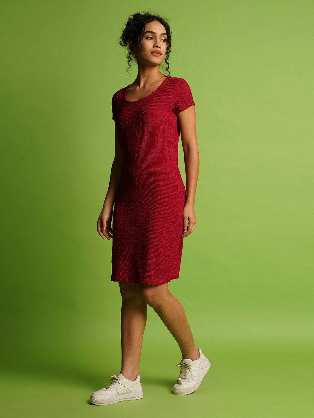 

Globus Round Neck Bodycon Dress, Maroon