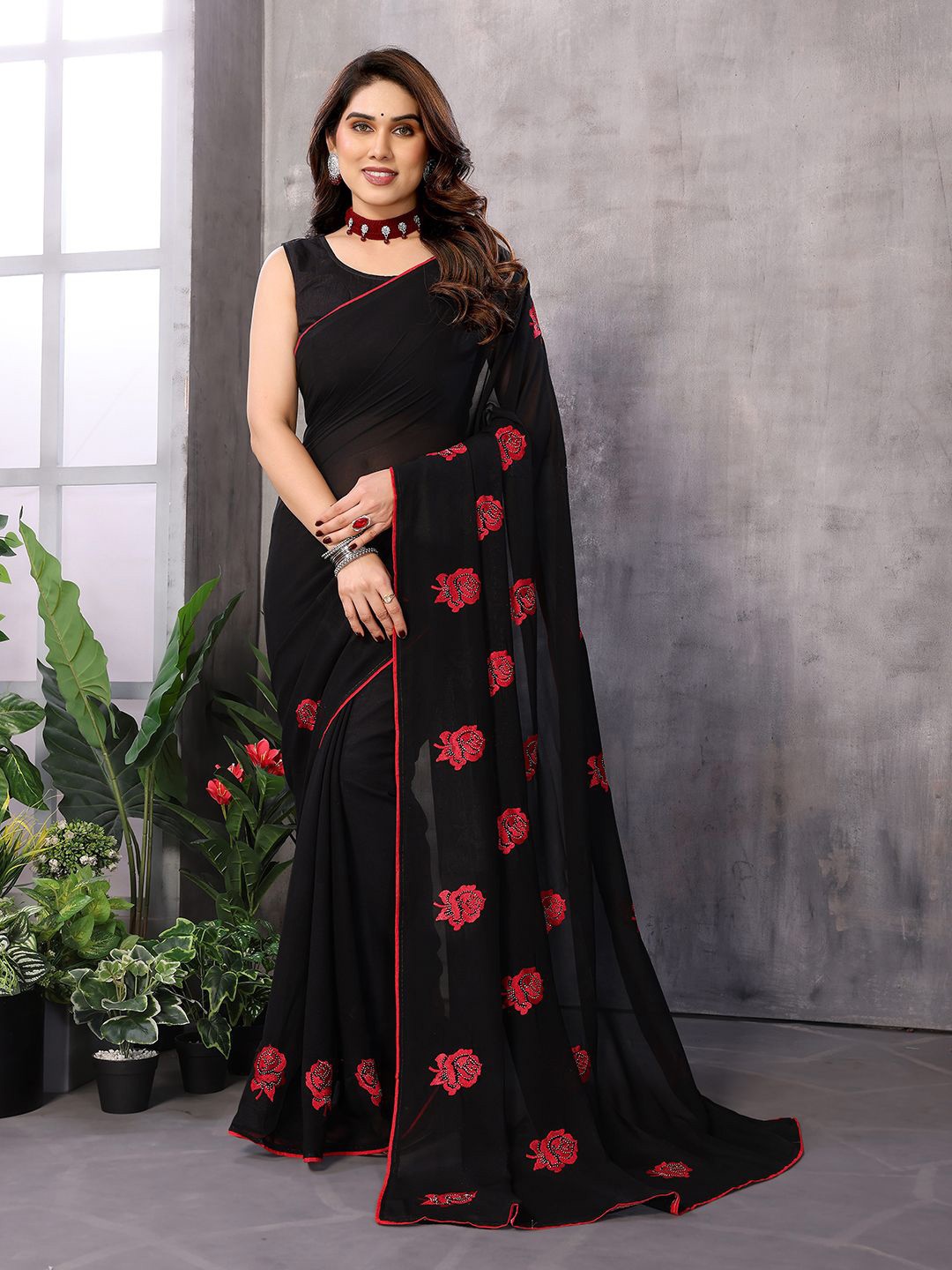 

ANAND SAREES Floral Embroidered Pure Georgette Saree, Black