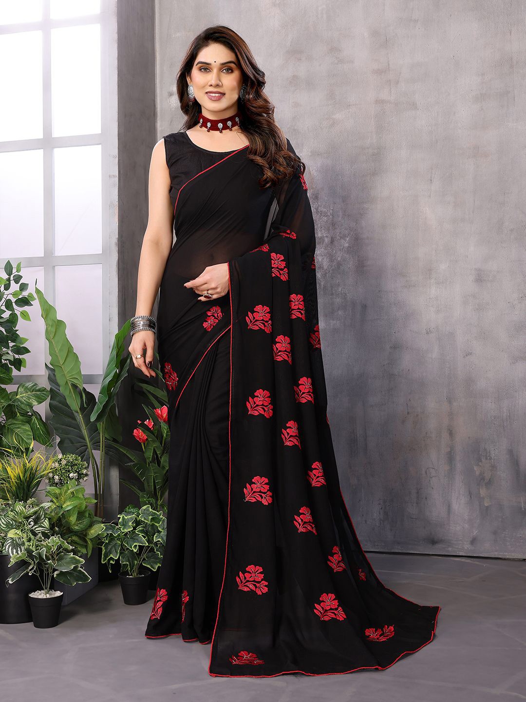 

ANAND SAREES Floral Embroidered Pure Georgette Saree, Black