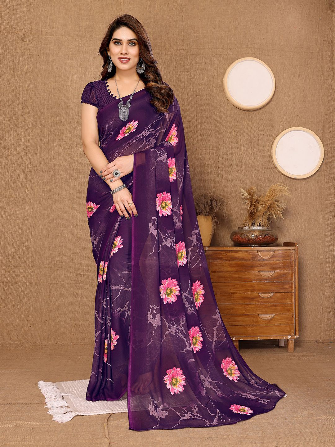 

Moda Rapido Floral Pure Georgette Saree, Purple