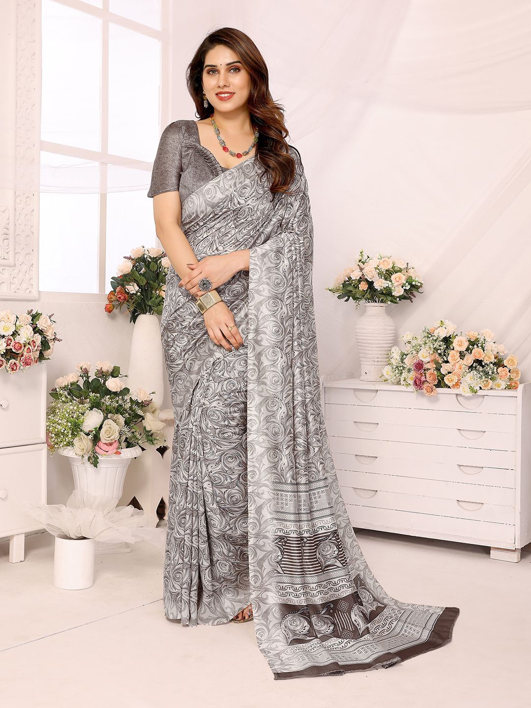 

ANAND SAREES Saree With Blouse Piece, Grey