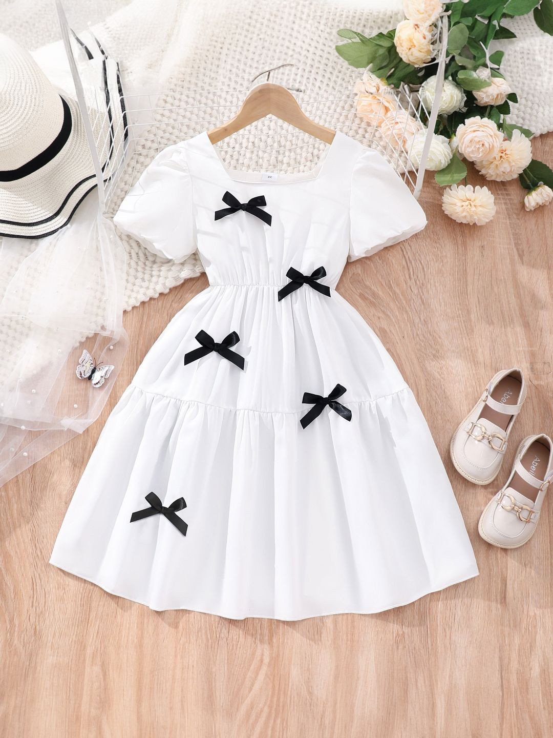 

StyleCast Square Neck Solid Short Sleeves Fit & Flare Dress, White