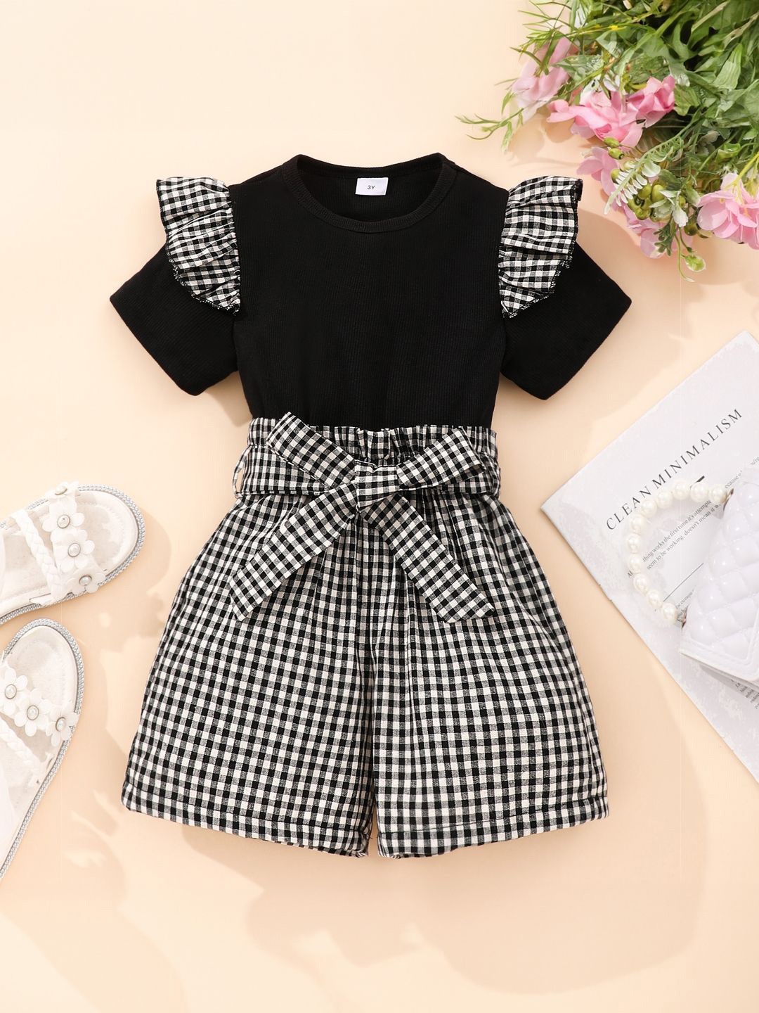 

StyleCast Girls Black & White Top with Shorts