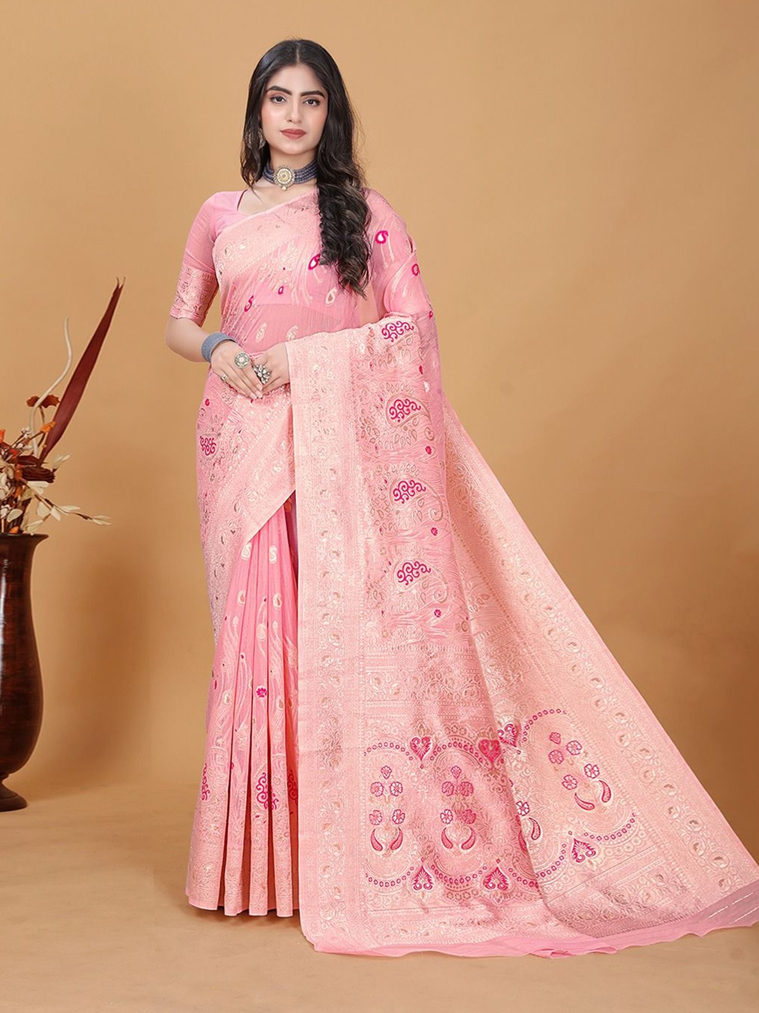 

RUDIT CREATION Zari Woven Ethnic Motifs Saree, Pink