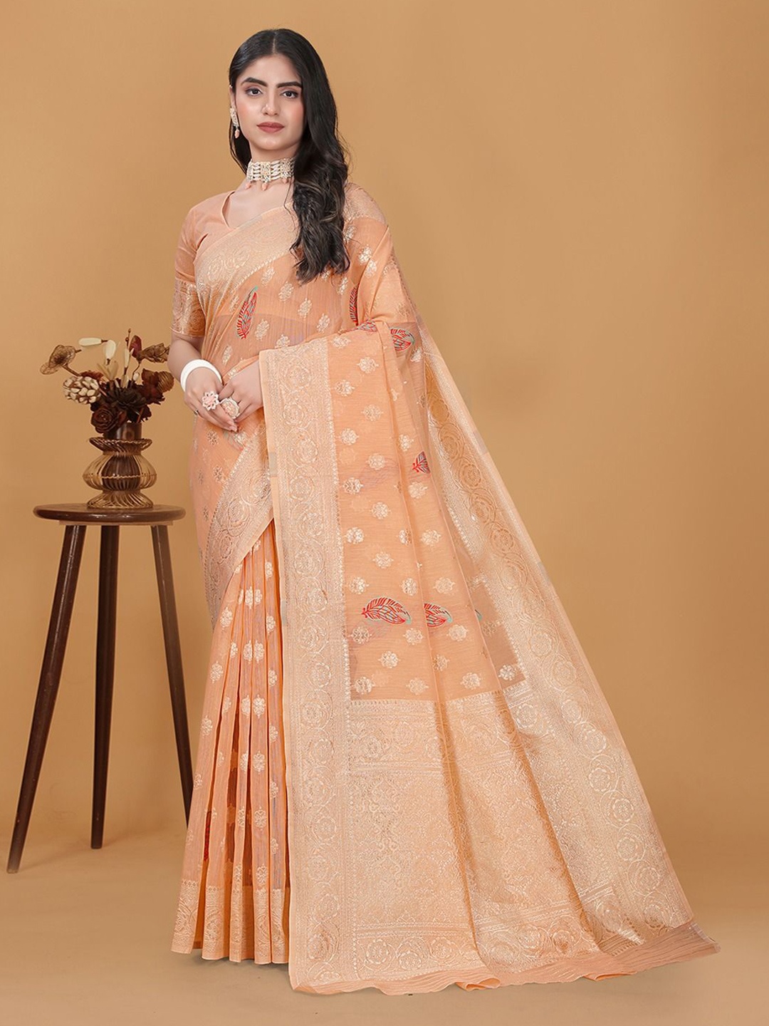 

RUDIT CREATION Zari Woven Ethnic Motifs Saree, Peach