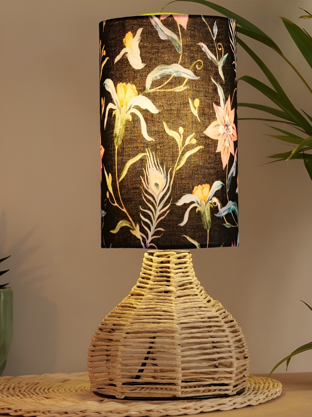 

Decazone Black & Beige Printed Cotton Cylindrical Shaped Table Lamp