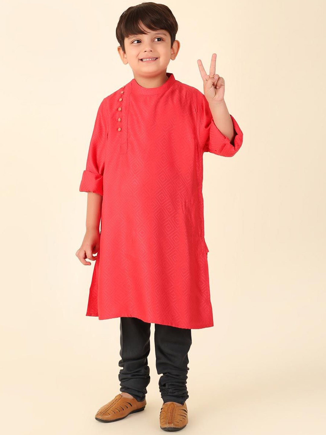 

Fabindia Boys Geometric Printed Mandarin Collar A-Line Kurta, Red