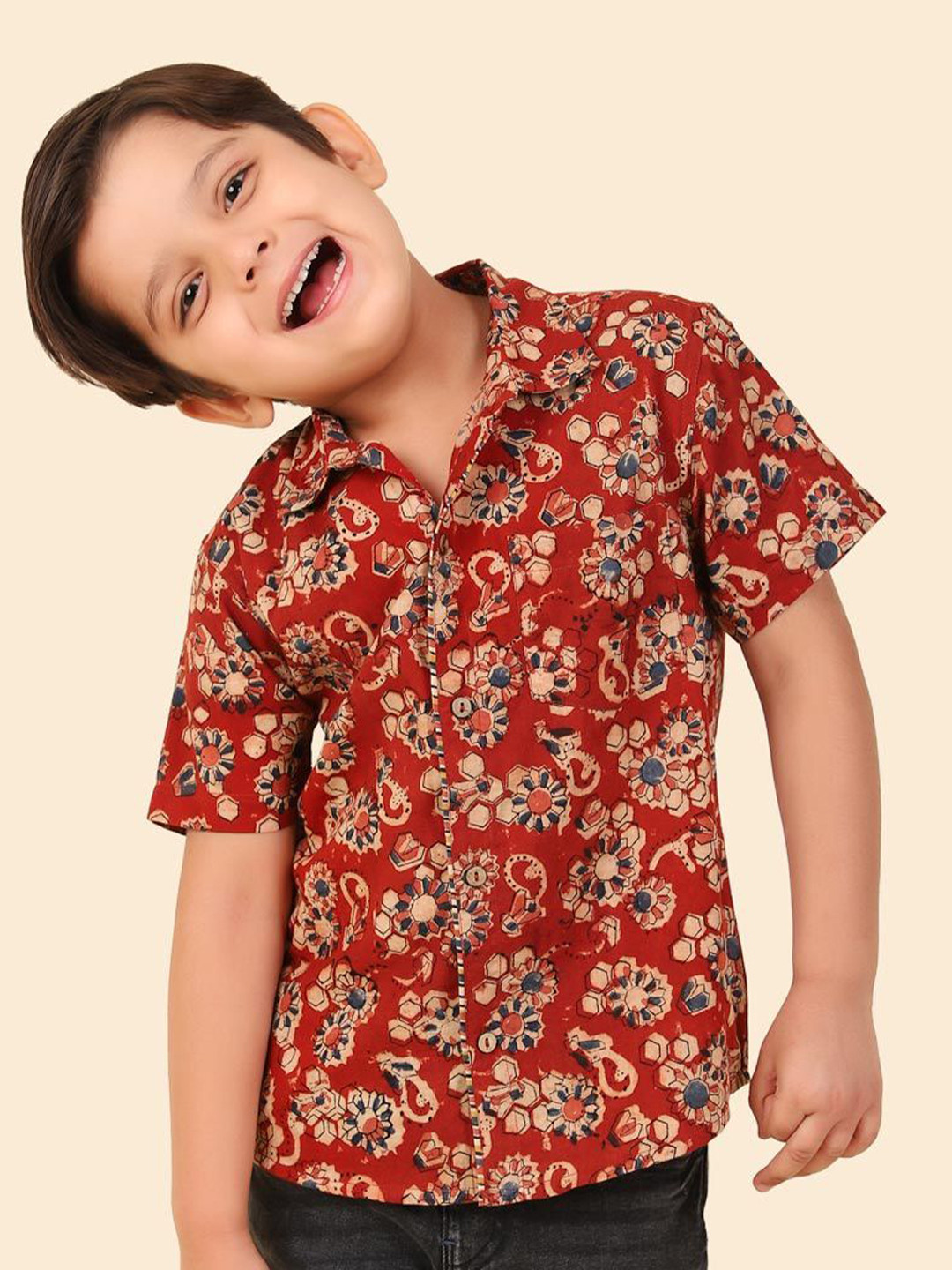 

Fabindia Boys Floral Opaque Printed Casual Shirt, Red