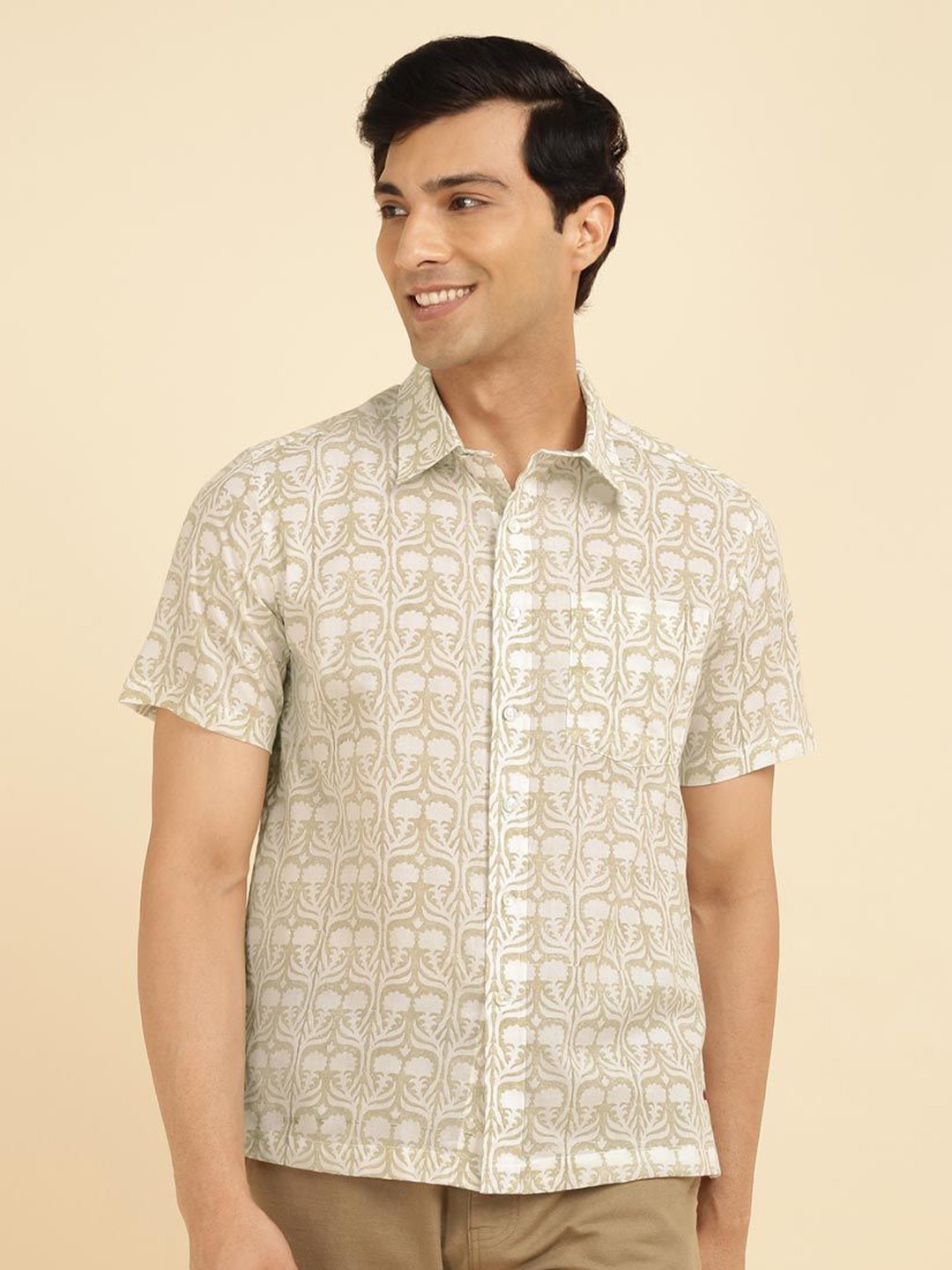 

Fabindia Men Floral Printed Casual Shirt, White