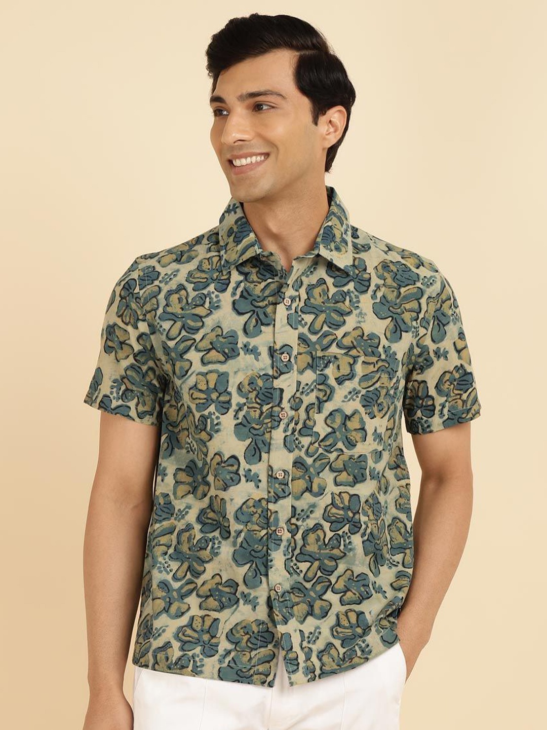 

Fabindia Men Abstract Printed Casual Shirt, Green